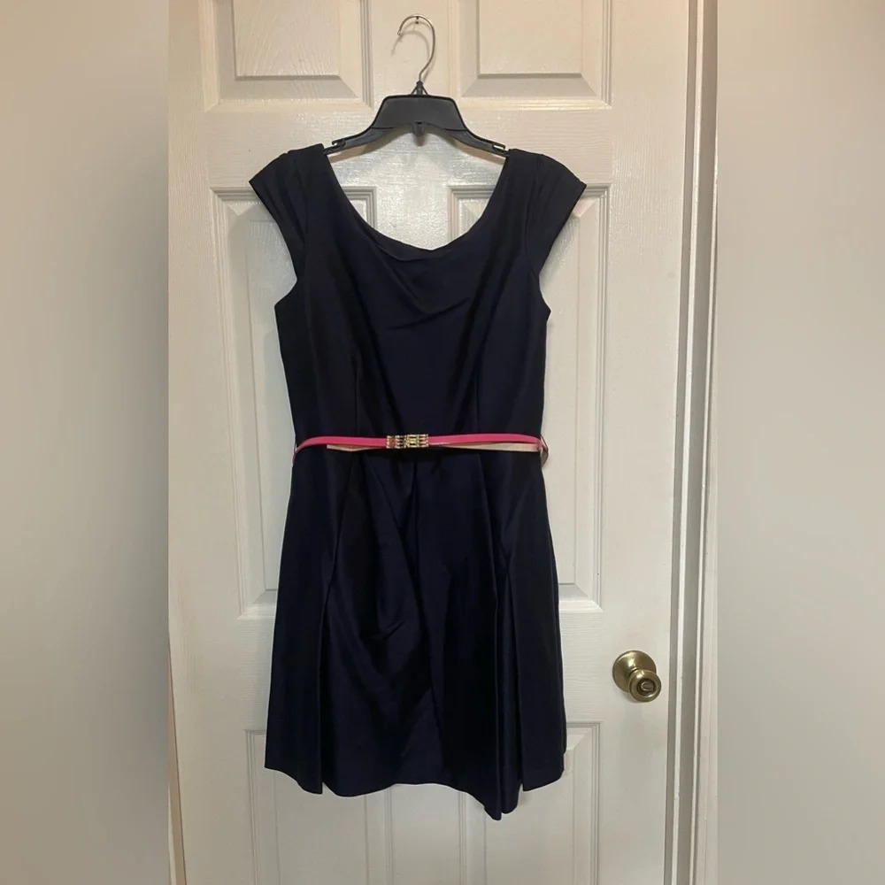 Elizabeth McKay Navy Dress Short Size 8 Silk Blend Cap Sleeve Pleated NWT